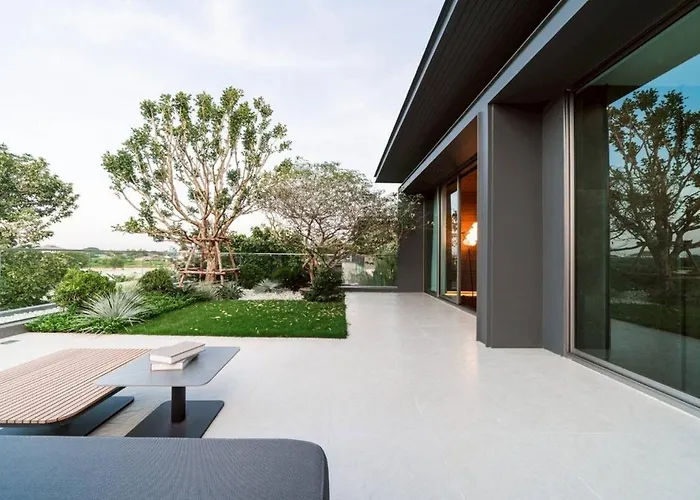 6 Bedroom Luxury - Perfect Getaway *