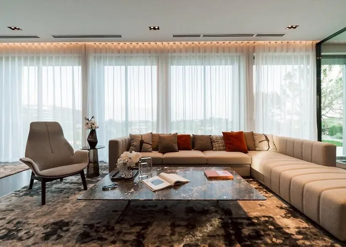 6 Bedroom Luxury - Perfect Getaway